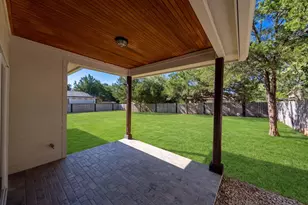 263 Indian Oak Dr, Bastrop, TX 78602 - Photo 29