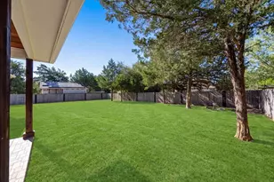 263 Indian Oak Dr, Bastrop, TX 78602 - Photo 29