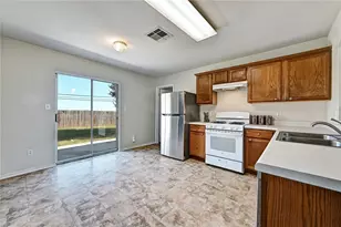 11724 Gemmer St, Del Valle, TX 78617 - Photo 9