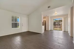 11906 Sunhillow Bend, Austin, TX 78758 - Photo 3