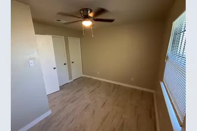 4609 E 12th Street #4, Austin, TX 78721 - Photo 9