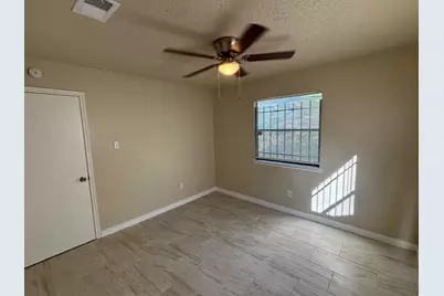 4609 E 12th Street #4, Austin, TX 78721 - Photo 13