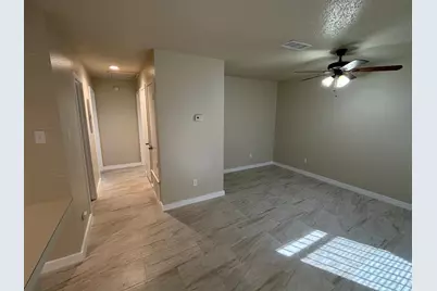 4609 E 12th Street #4, Austin, TX 78721 - Photo 7