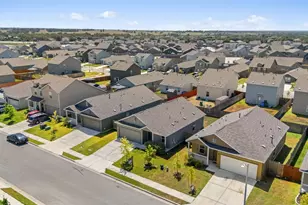 13803 Tordillo Dr, Elgin, TX 78621 - Photo 33