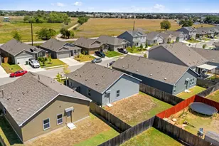 13803 Tordillo Dr, Elgin, TX 78621 - Photo 27