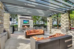 360 Nueces St, Austin, TX 78701 - Photo 25