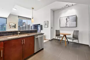 360 Nueces St, Austin, TX 78701 - Photo 11