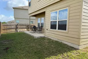 352 Circle Wy, Jarrell, TX 76537 - Photo 31