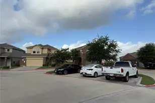 352 Circle Wy, Jarrell, TX 76537 - Photo 35