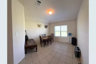 352 Circle Way #37E, Jarrell, TX 76537 - Photo 17