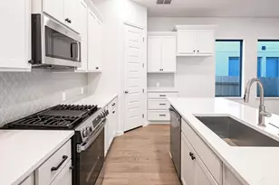 154 Blackborrow Dr, Kyle, TX 78640 - Photo 15