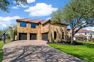 2104 University Club Dr, Austin, TX 78732 - Photo 35