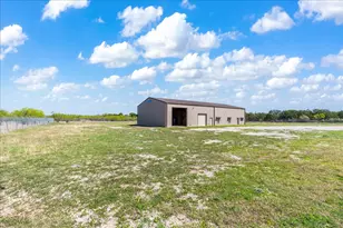 300 Co Rd 407, Spicewood, TX 78669 - Photo 31