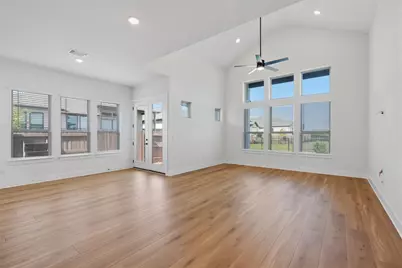 8600 Aracari Cove, Austin, TX 78744 - Photo 11