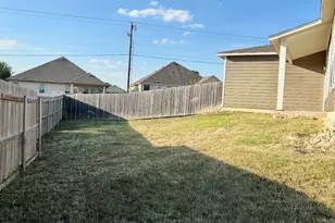 105 Bailey Kay Ct, Jarrell, TX 76537 - Photo 17