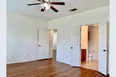 7833 Squirrel Hollow Drive, Georgetown, TX 78628 - Photo 9