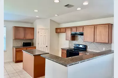 7833 Squirrel Hollow Drive, Georgetown, TX 78628 - Photo 7