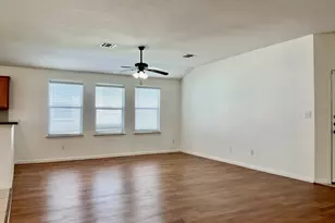 7833 Squirrel Hollow Dr, Georgetown, TX 78628 - Photo 3