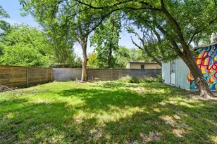 306 Juarez St, San Marcos, TX 78666 - Photo 35