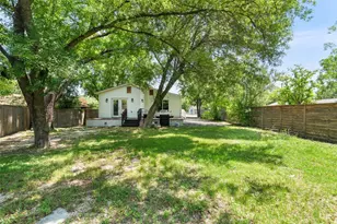 306 Juarez St, San Marcos, TX 78666 - Photo 33