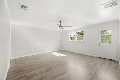 805 Haysel Street, Bastrop, TX 78602 - Photo 21