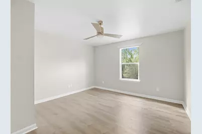 805 Haysel Street, Bastrop, TX 78602 - Photo 29