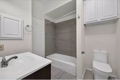 806 W 24th Street #217, Austin, TX 78705 - Photo 15