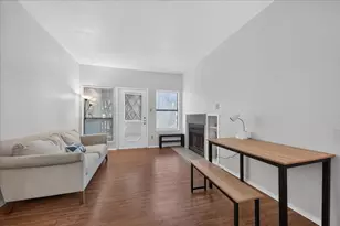 806 W 24th St, Austin, TX 78705 - Photo 5