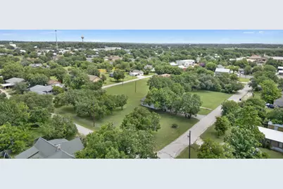 102 Elmo Street, Florence, TX 76527 - Photo 25
