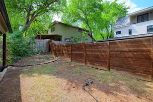 2205 S L Davis Ave, Austin, TX 78702 - Photo 23