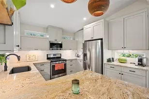 2205 S L Davis Ave, Austin, TX 78702 - Photo 13