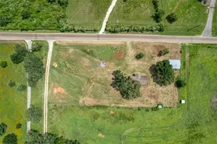 307 N County Line Rd, Elgin, TX 78621 - Photo 5