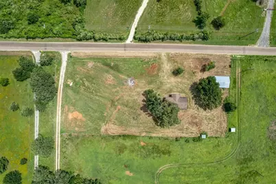 307 N County Line Road, Elgin, TX 78621 - Photo 5