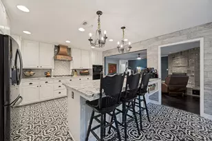 1933 Squire Circle Circle, New Braunfels, TX 78130 - Photo 11