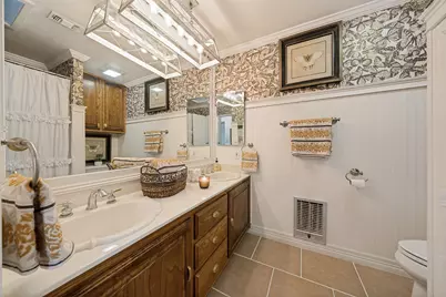 1933 Squire Circle Circle, New Braunfels, TX 78130 - Photo 19