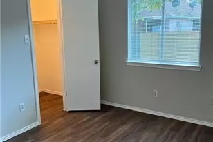 4714 Castleman Dr, Austin, TX 78725 - Photo 13