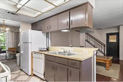 7108 Meadowood Drive, Austin, TX 78723 - Photo 9
