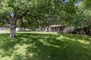 604 Post Oak Cir, Cedar Park, TX 78613 - Photo 7