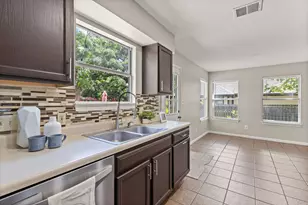 604 Post Oak Cir, Cedar Park, TX 78613 - Photo 3