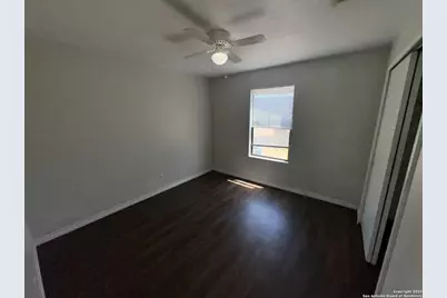 830 W Hutchins Place #3, San Antonio, TX 78221 - Photo 11