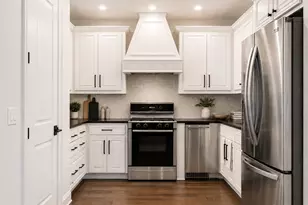 916 Barton Creek Blvd, Austin, TX 78746 - Photo 15