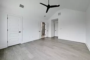 2308 Maxwell Ln, Austin, TX 78741 - Photo 11