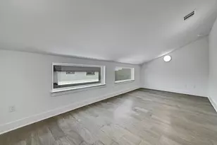 2308 Maxwell Ln, Austin, TX 78741 - Photo 15