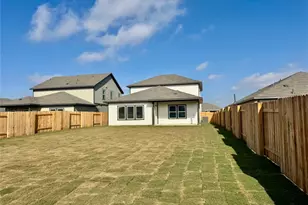 137 Boondoggle Rdg, Cedar Creek, TX 78612 - Photo 5