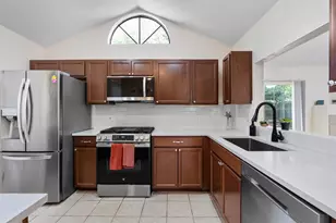 2010 Cervin Blvd, Austin, TX 78728 - Photo 7