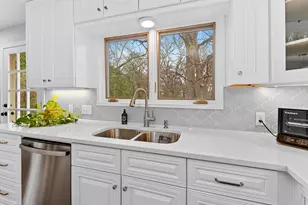 3503 Vineland Dr, Austin, TX 78722 - Photo 13