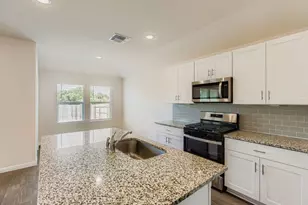 329 Butterfly Rose Dr, New Braunfels, TX 78130 - Photo 11