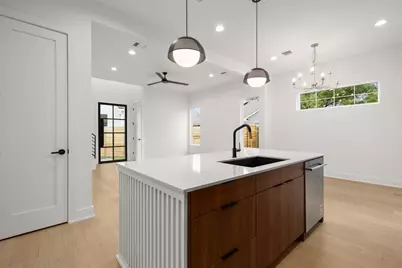 601 Vermont Road #2, Austin, TX 78702 - Photo 9