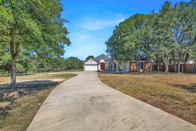 230 Heritage Oaks Drive, Cedar Creek, TX 78612 - Photo 37