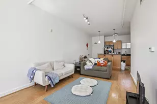 711 W 26th St, Austin, TX 78705 - Photo 9